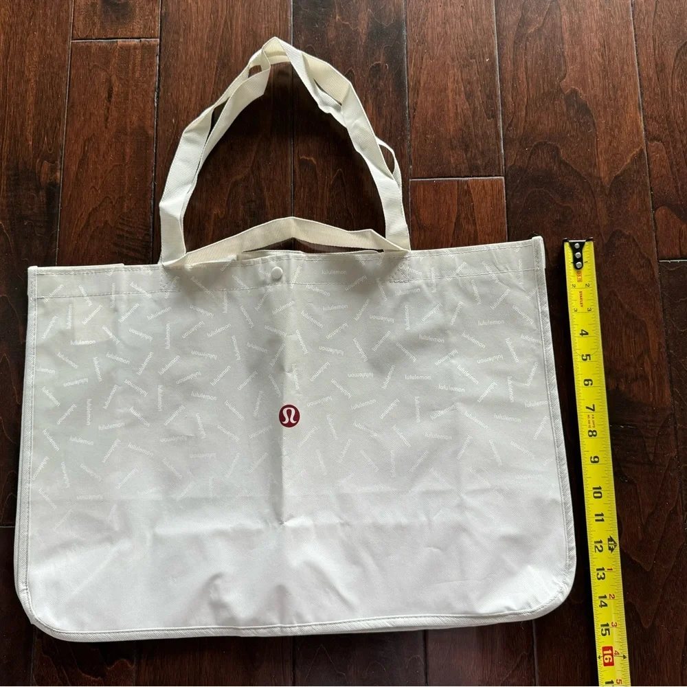 Lululemon Large White Lettering Light Gray Textured Everyday or Beach Tote Bag - Picture 2 of 7